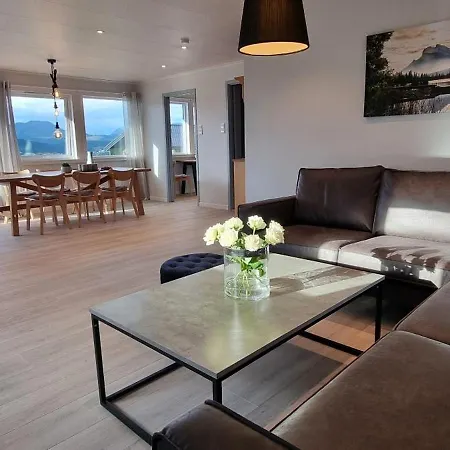 Apartment- Fjord View, Big Terrace, Close To Moa Lejlighed *